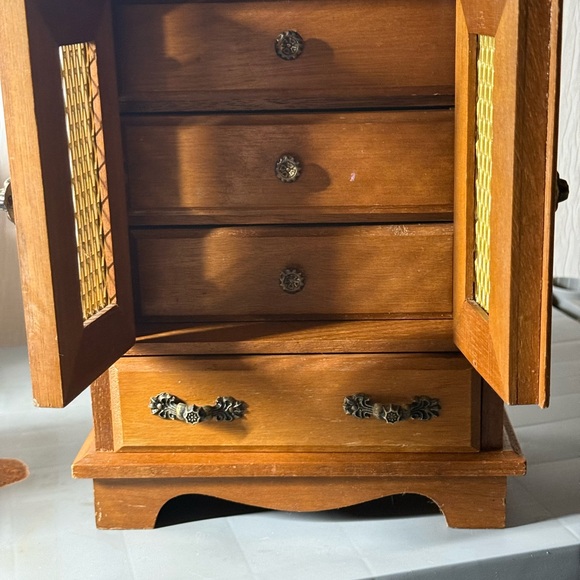 Vintage Wooden Jewelry Box with Metal Accents - Picture 2 of 6